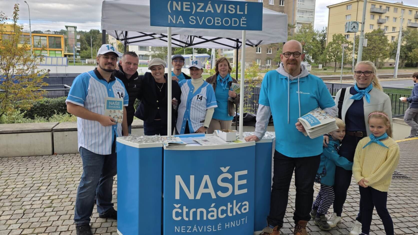 Bazén a koupaliště na Praze 14: spouštíme petici a sběr podpisů na setkání s občany - obrázek článku